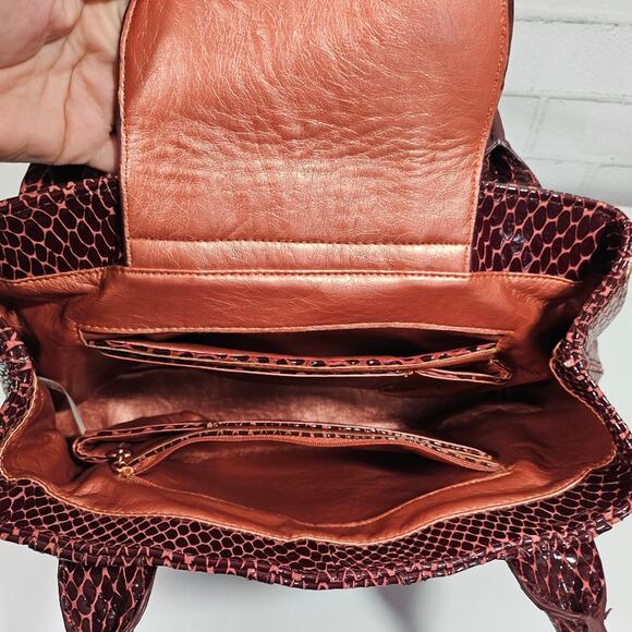 ⚡️SALE! La Gioe d Toscana by Sharon Gioe Burgundy Leather Purse - Picture 9 of 11